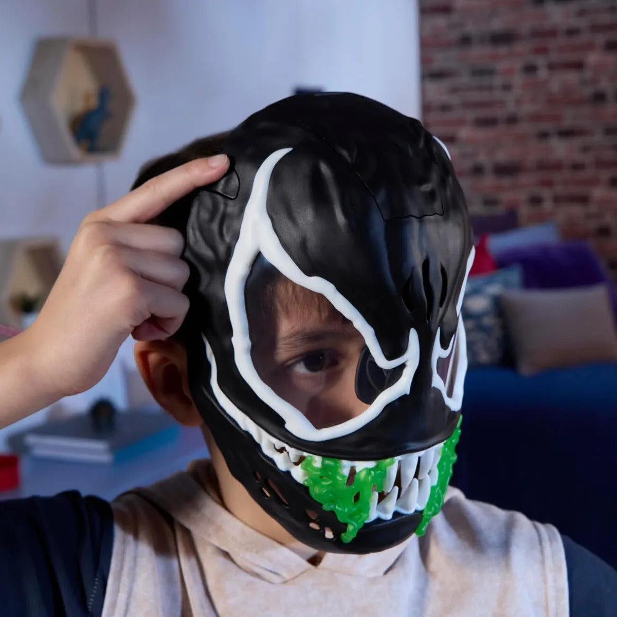 Mascara Venom Marvel Spider Man Brilla En La Oscuridad Niños
